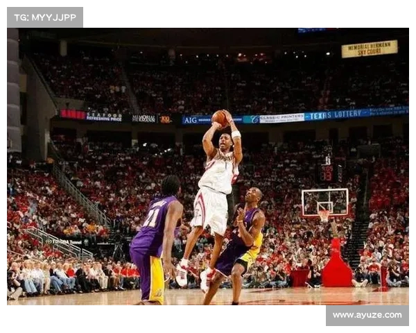 《追寻篮球传奇:NBA球星的奋斗与荣耀历程》 《追寻篮球传奇:NBA球星的奋斗与荣耀历程》