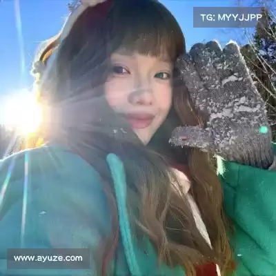 劳麟非